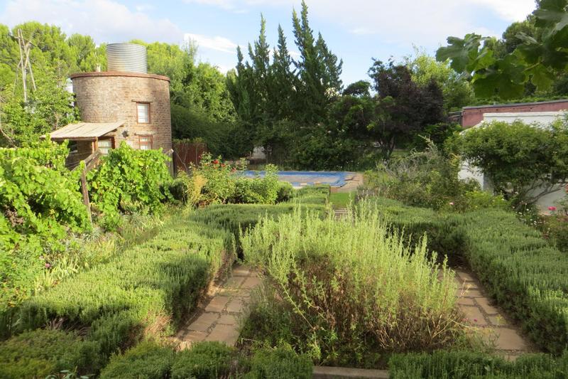 4 Bedroom Property for Sale in Nieu Bethesda Eastern Cape